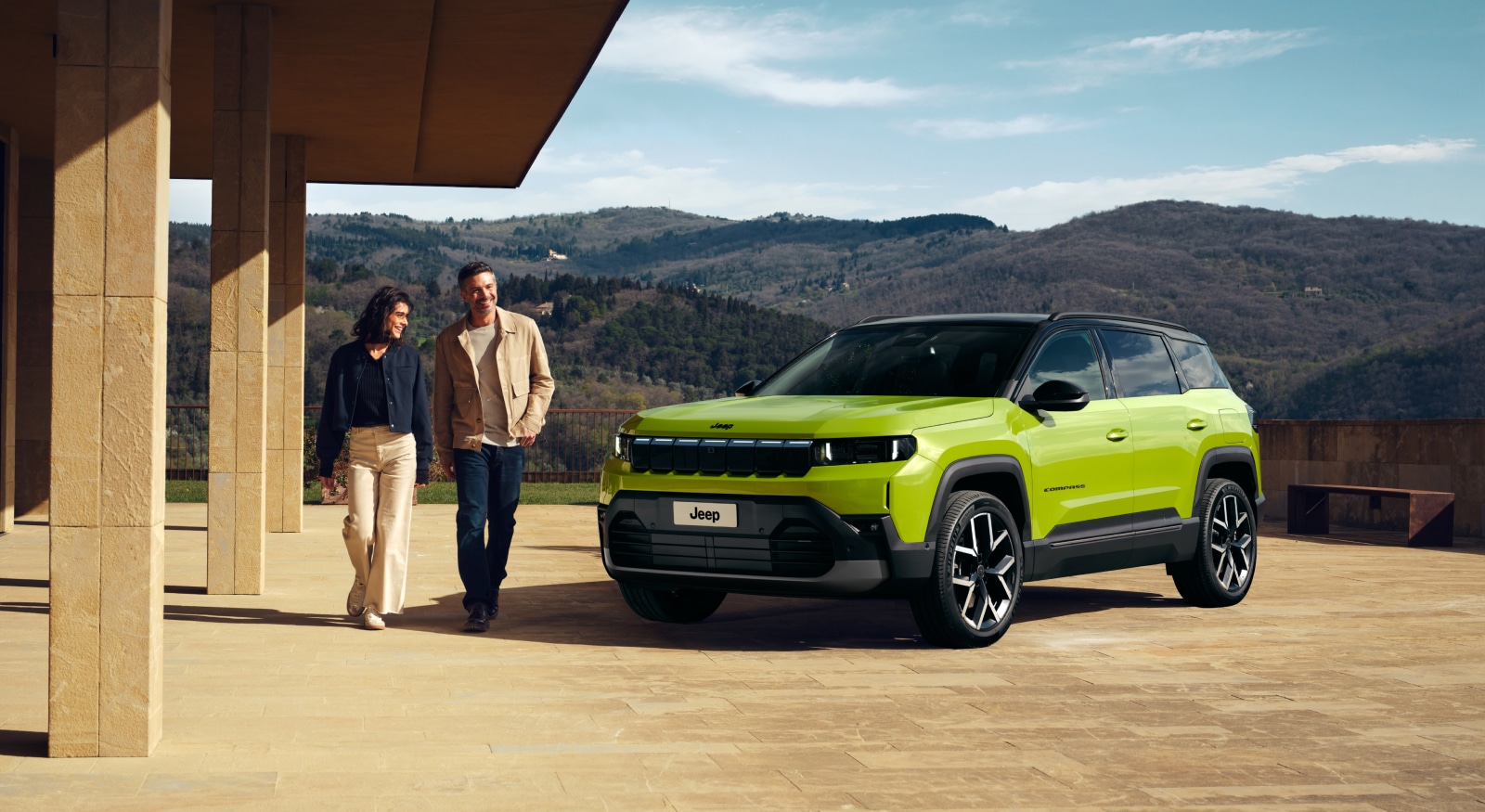 Le nouveau Jeep Compass, reconnexion technologique avec le Peugeot 3008