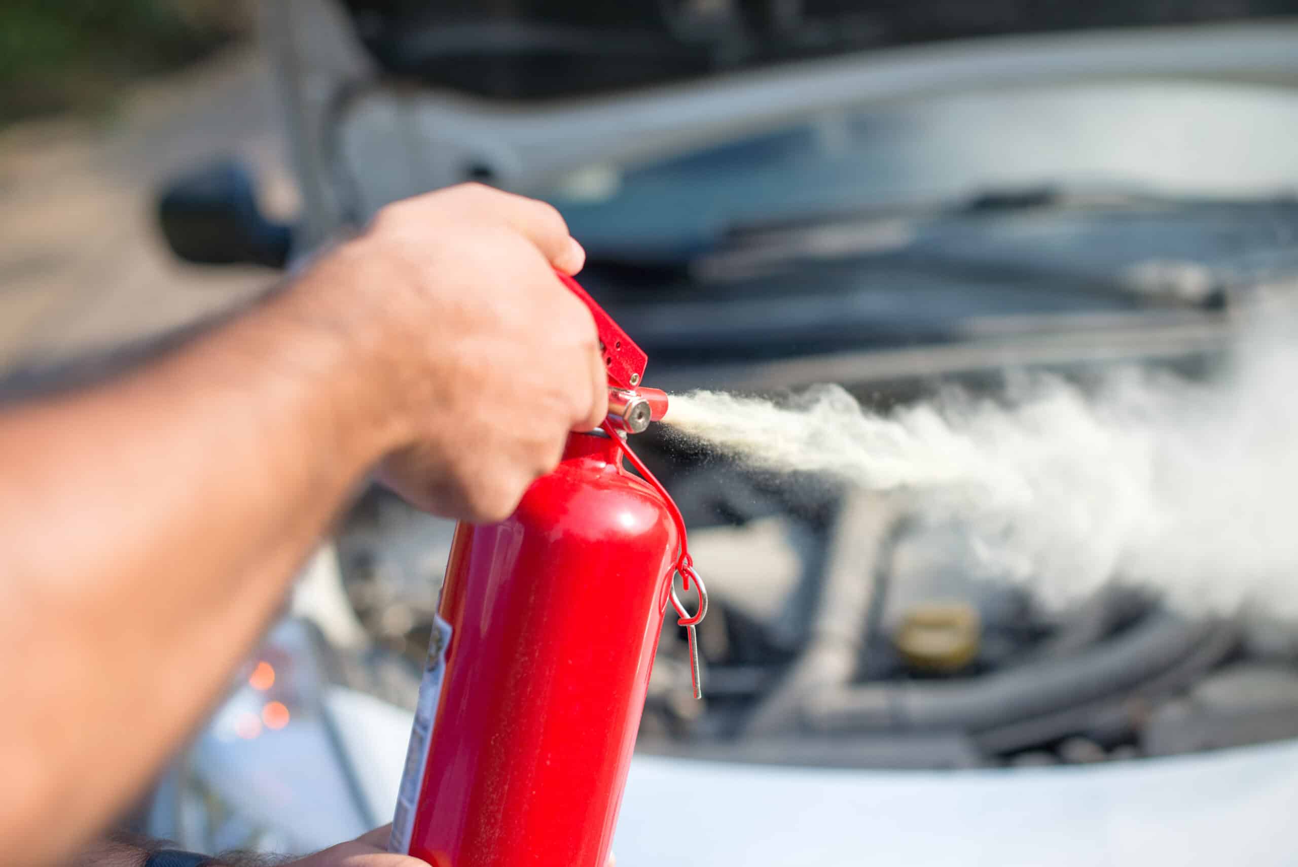Incendie et rappels : voitures électriques face aux modèles thermiques