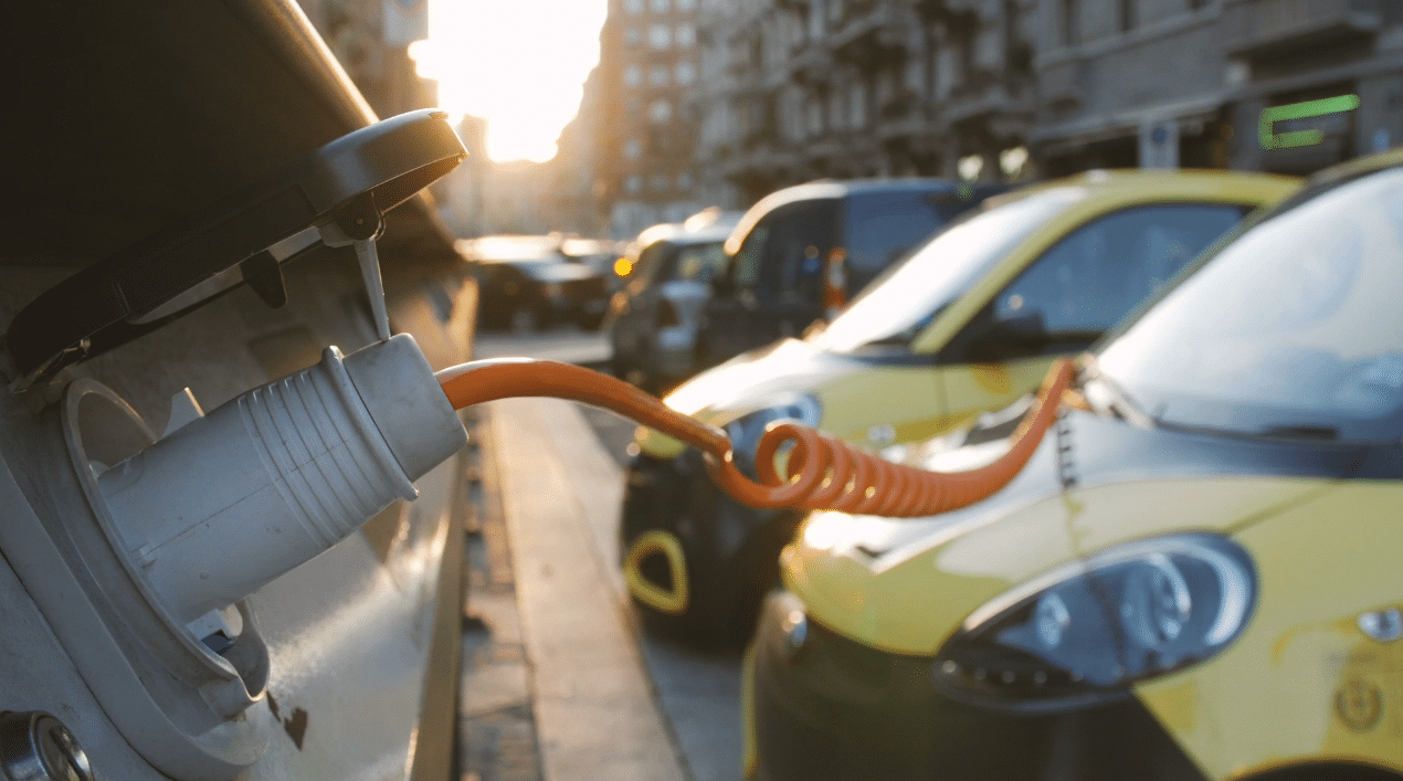 Location d'une voiture electrique pour 100 euros par mois