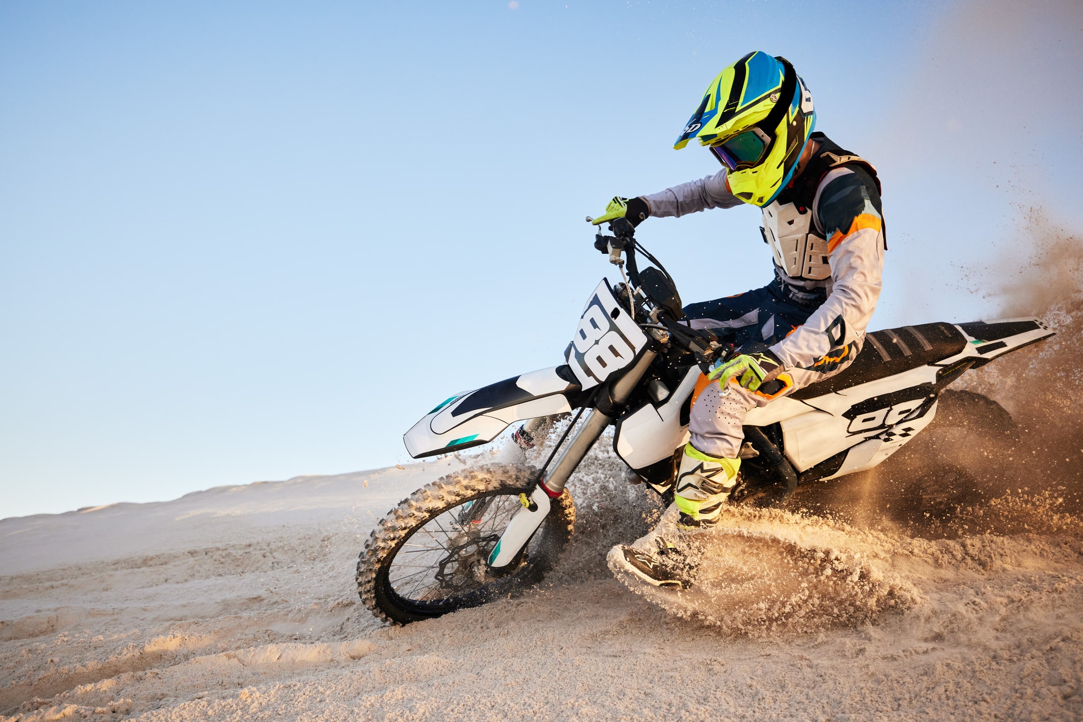 Conseils pour débuter la moto tout terrain en hiver