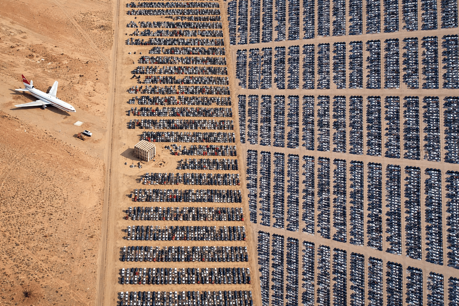 Mystère dans le désert de Mojave : que sont devenues les 350 000 Volkswagen et Audi entreposées ?