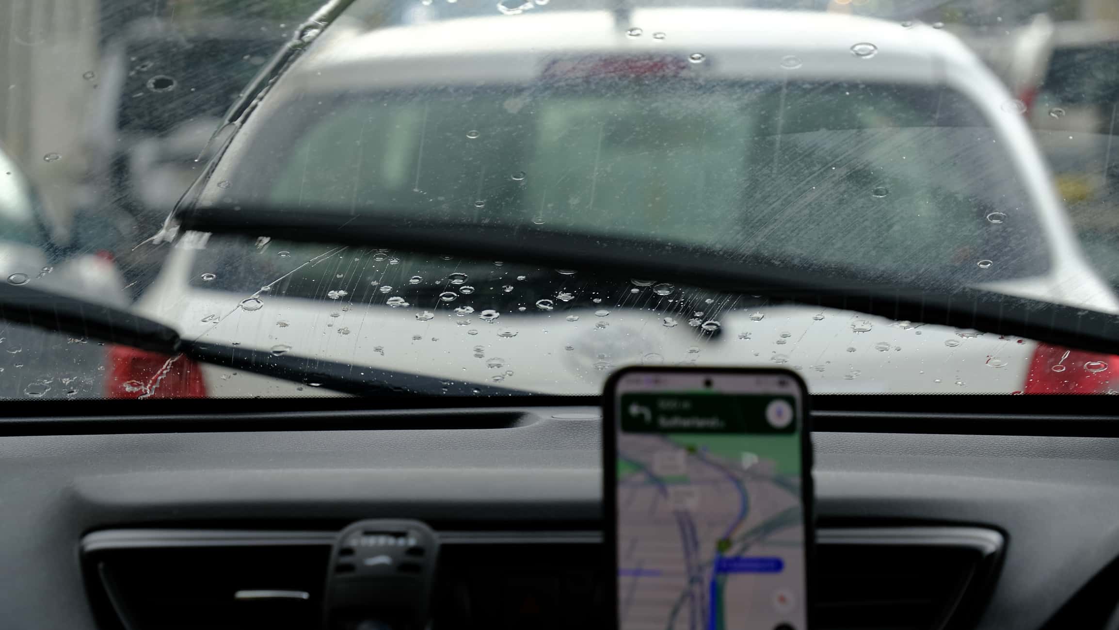 Navigation en voiture : quelle application choisir pour vos trajets ?