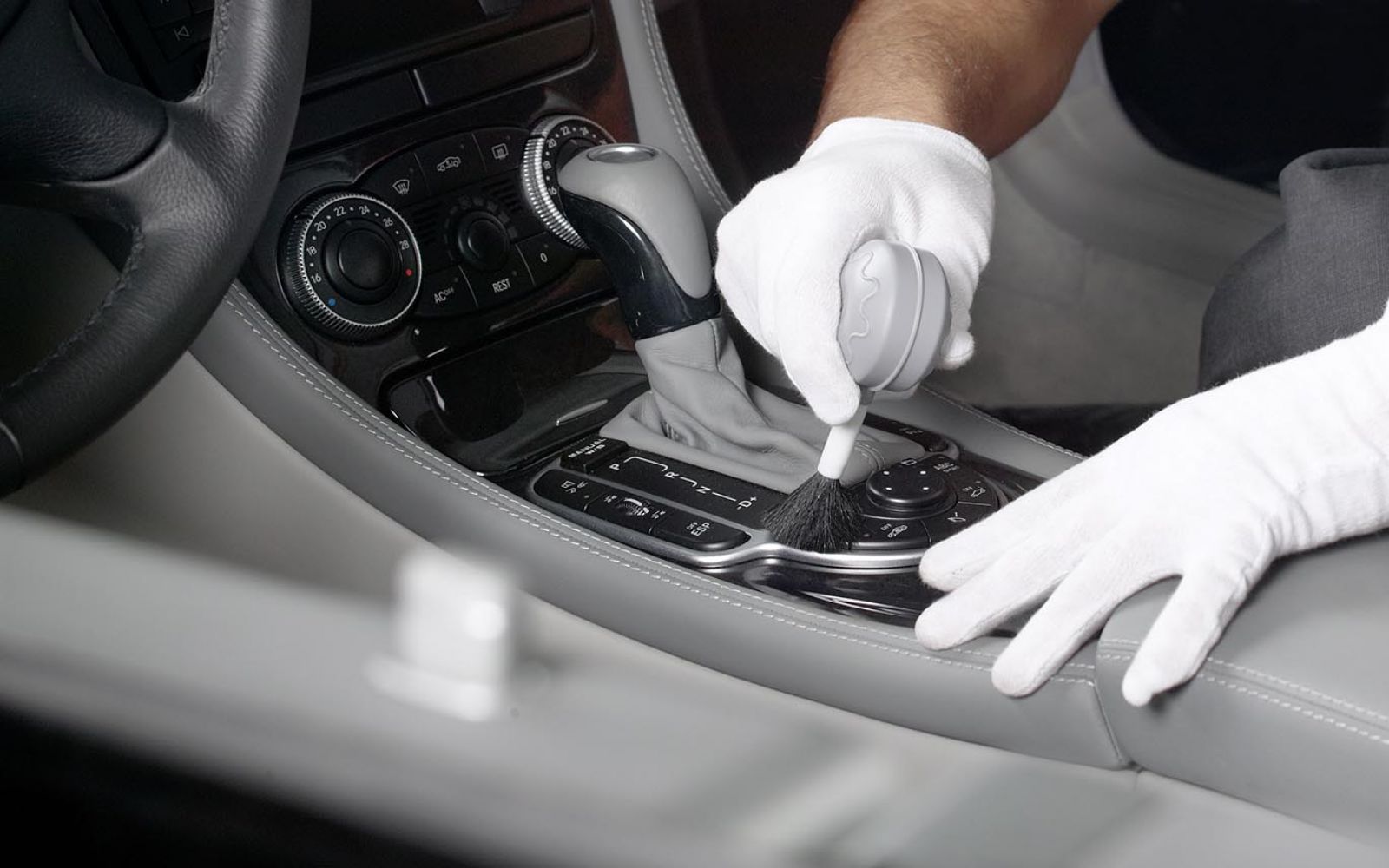 Quel est le prix d'un nettoyage complet d'une voiture ?