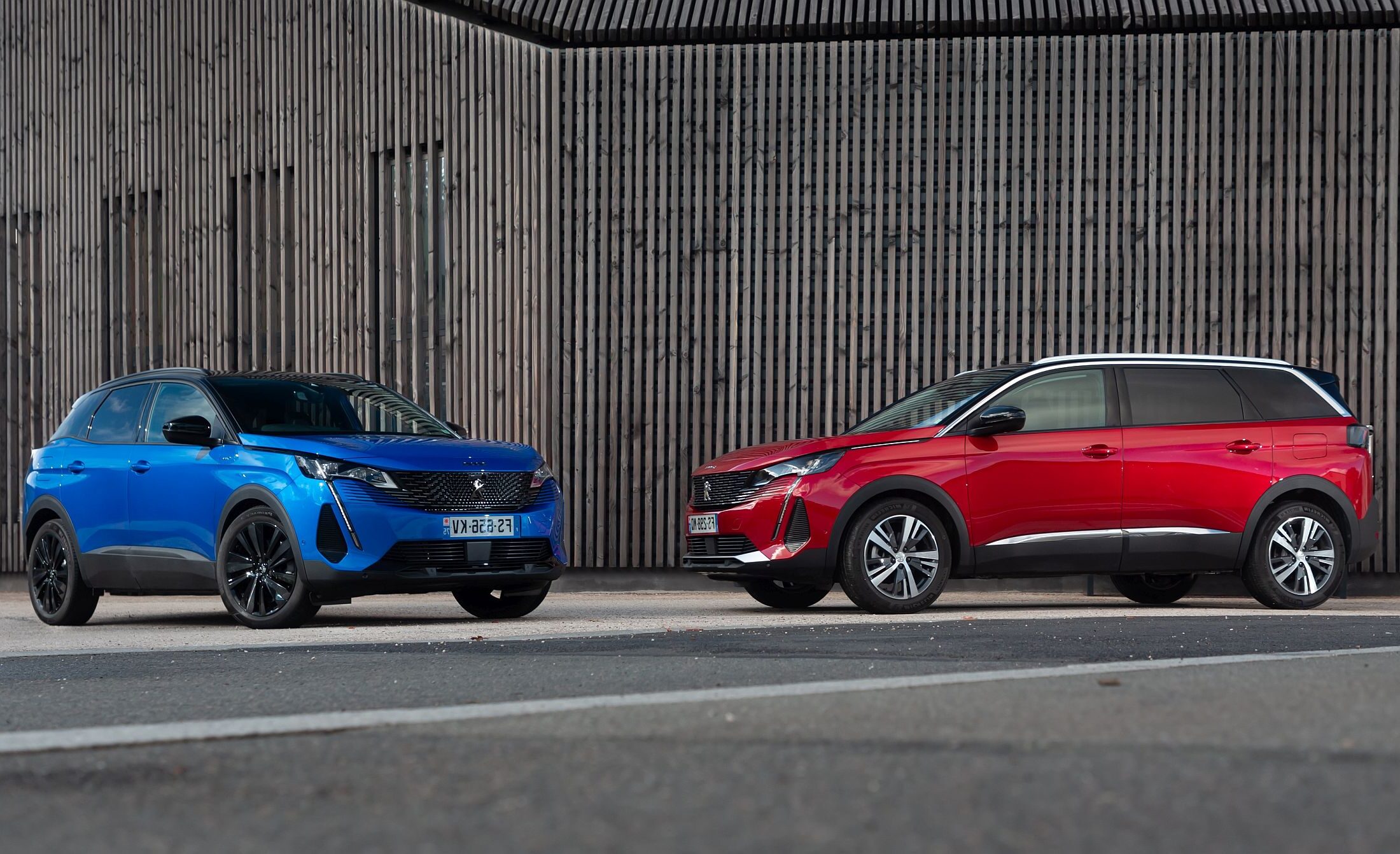 Une nouvelle ère pour les SUV électriques de Peugeot : Les modèles e-3008 et e-5008
