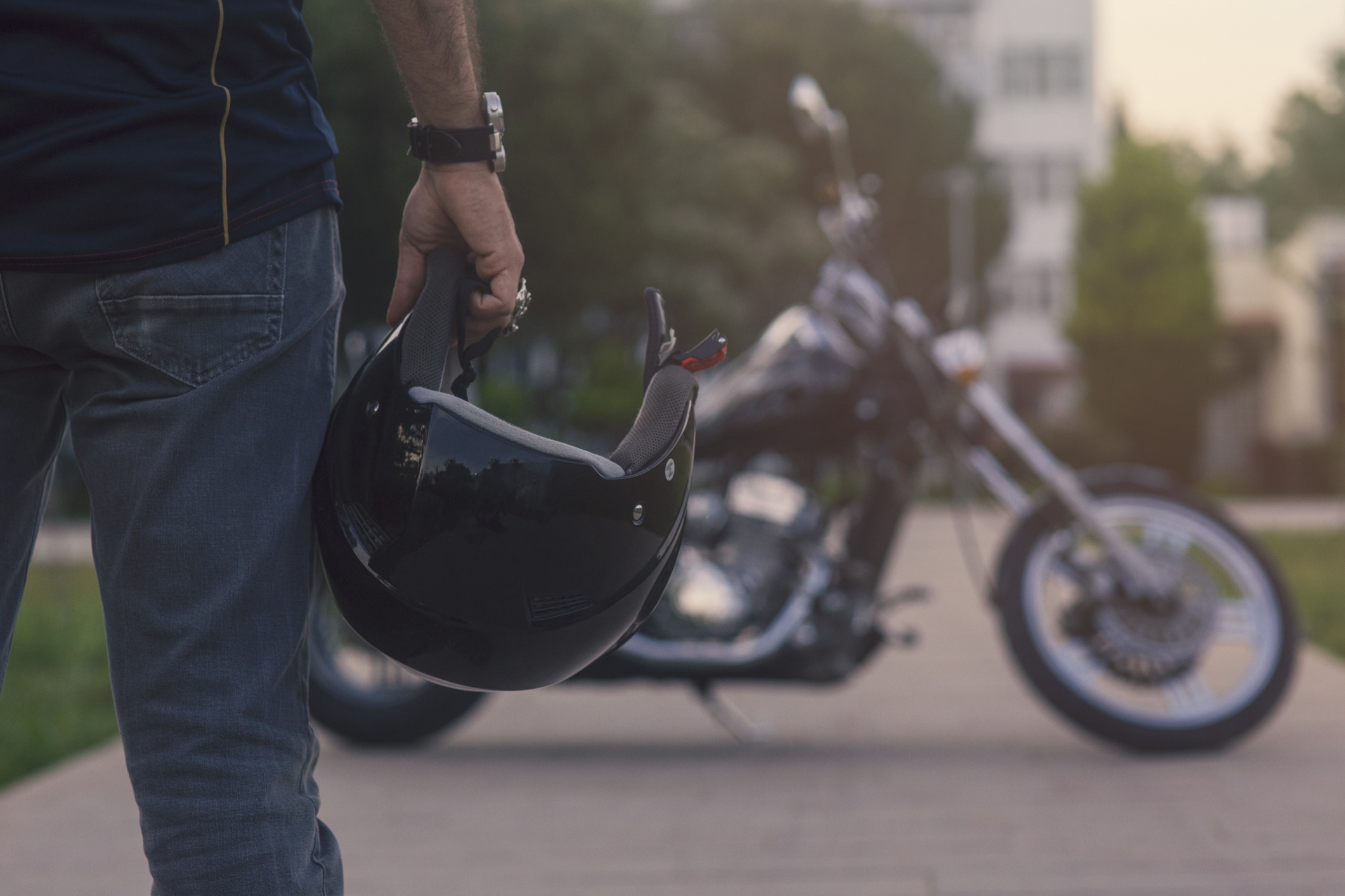 Quand et pourquoi remplacer votre casque de moto ?
