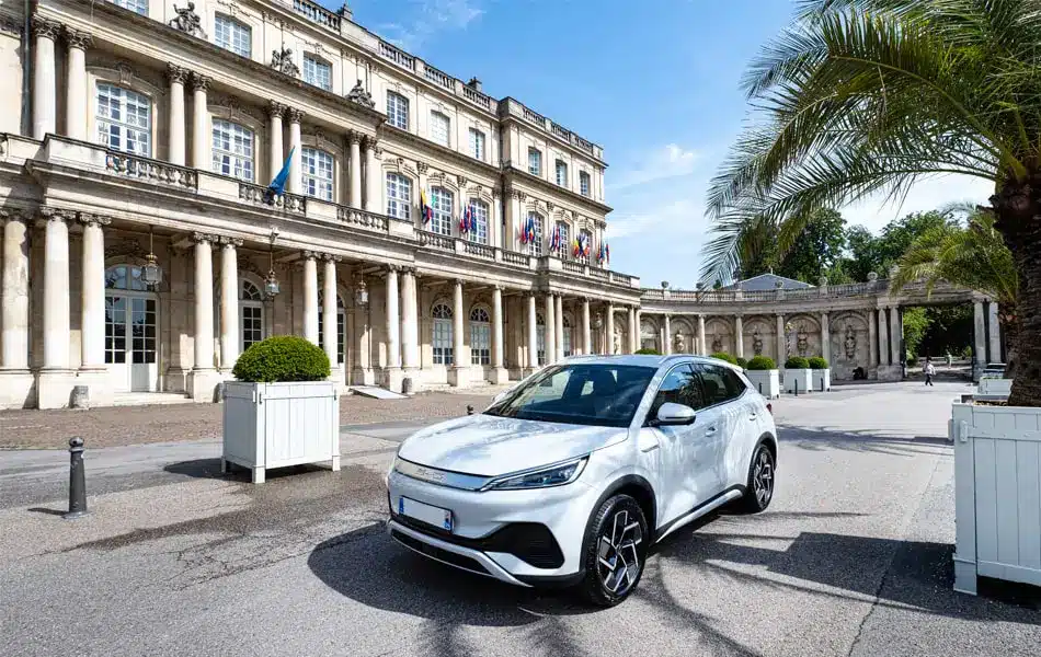 Quand la critique des voitures électriques BYD déclenche un torrent juridique