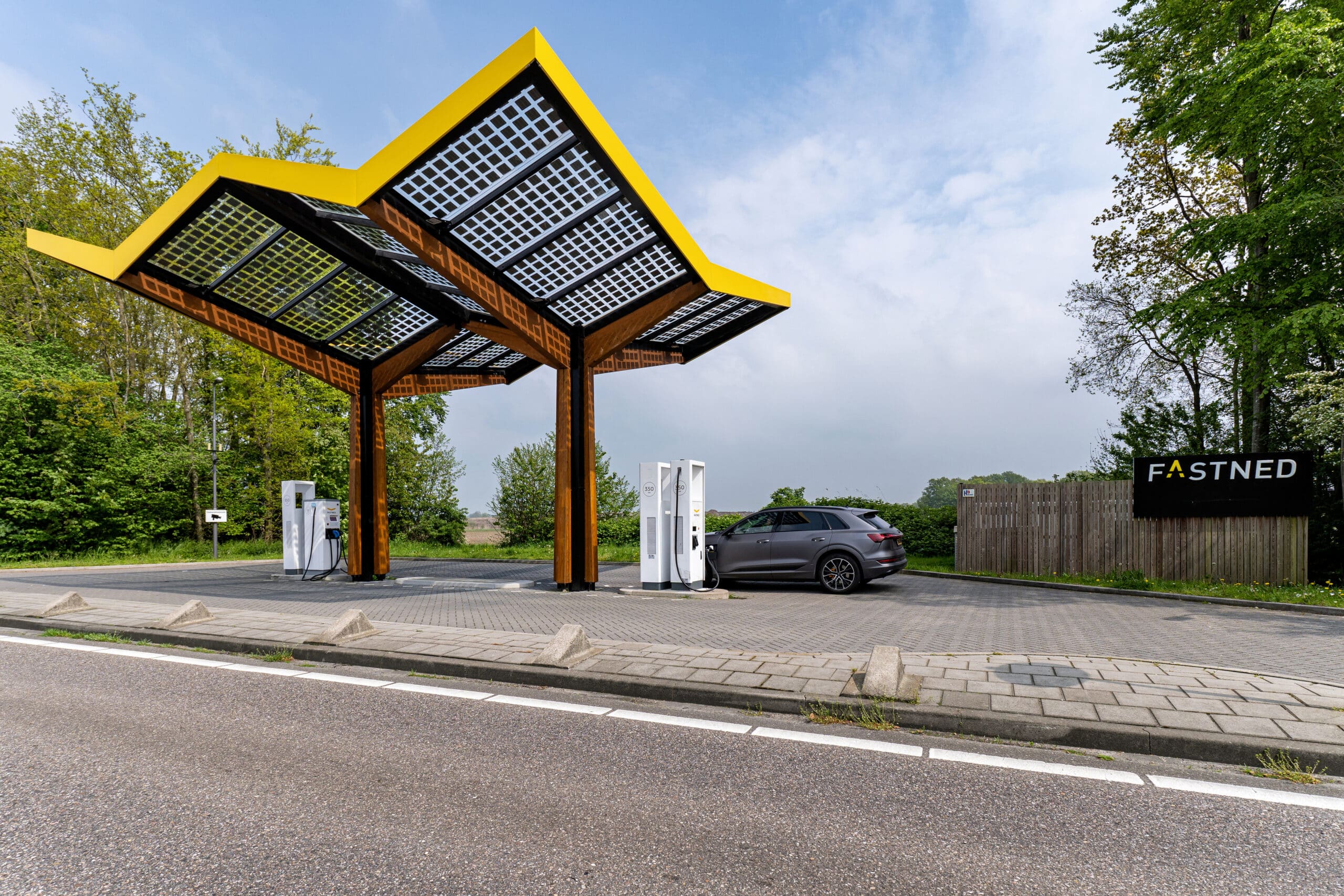 Recharge lente vs rapide : laquelle choisir selon votre usage ?