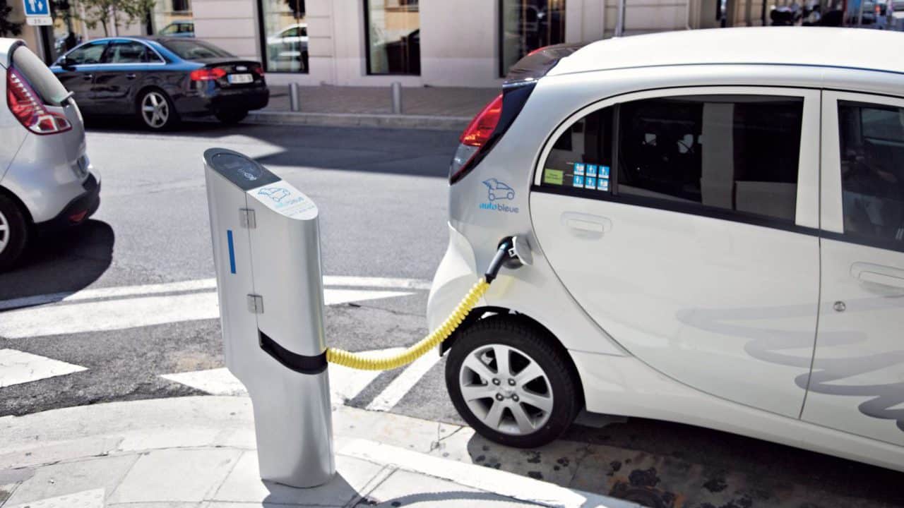 Recharge rapide : une nouvelle technologie ?