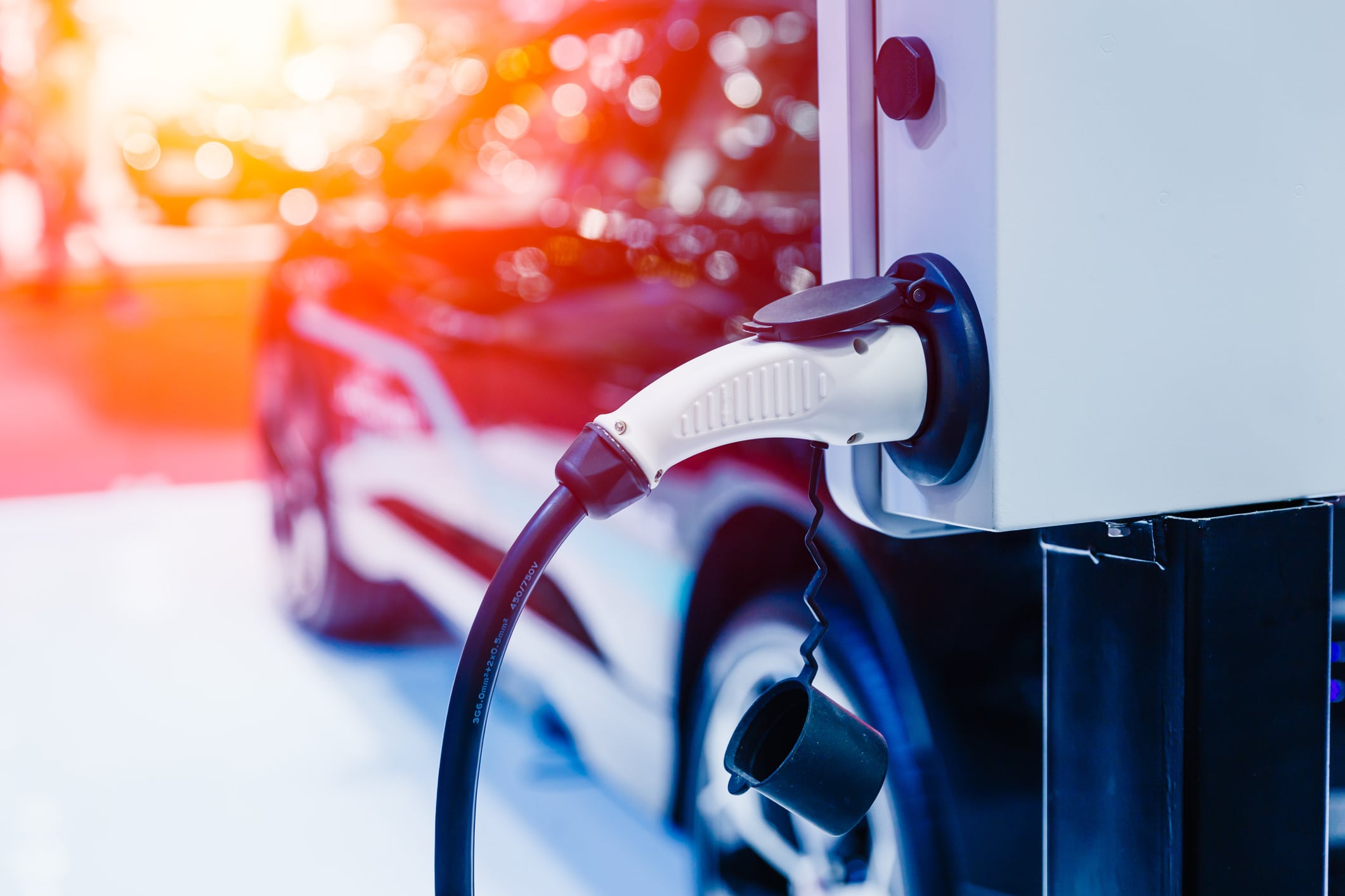 Recharger sa voiture électrique en France : augmentation des bornes de recharge