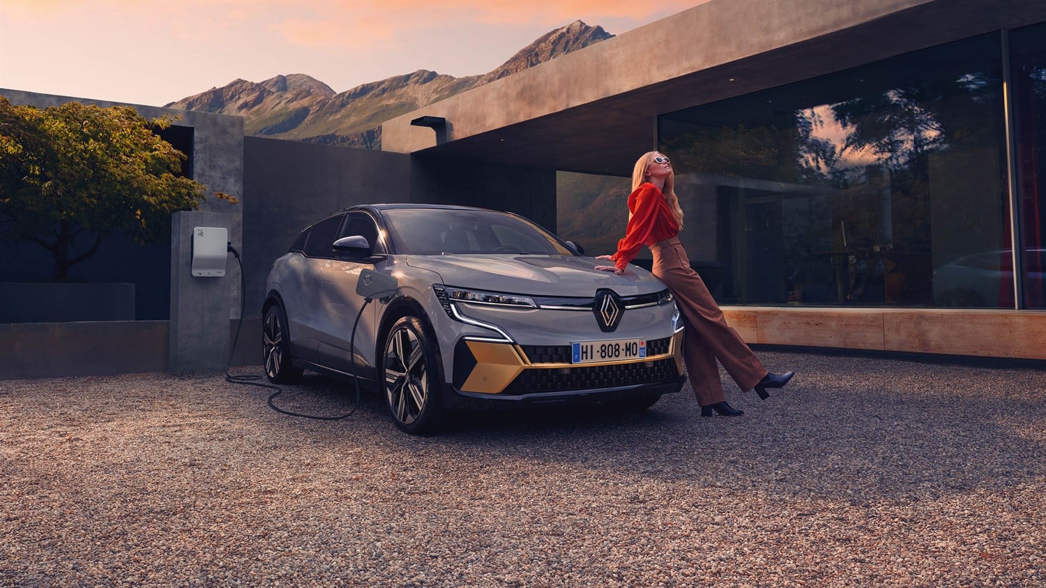 Renault Mégane E-Tech : le restylage sportif se confirme pour 2026