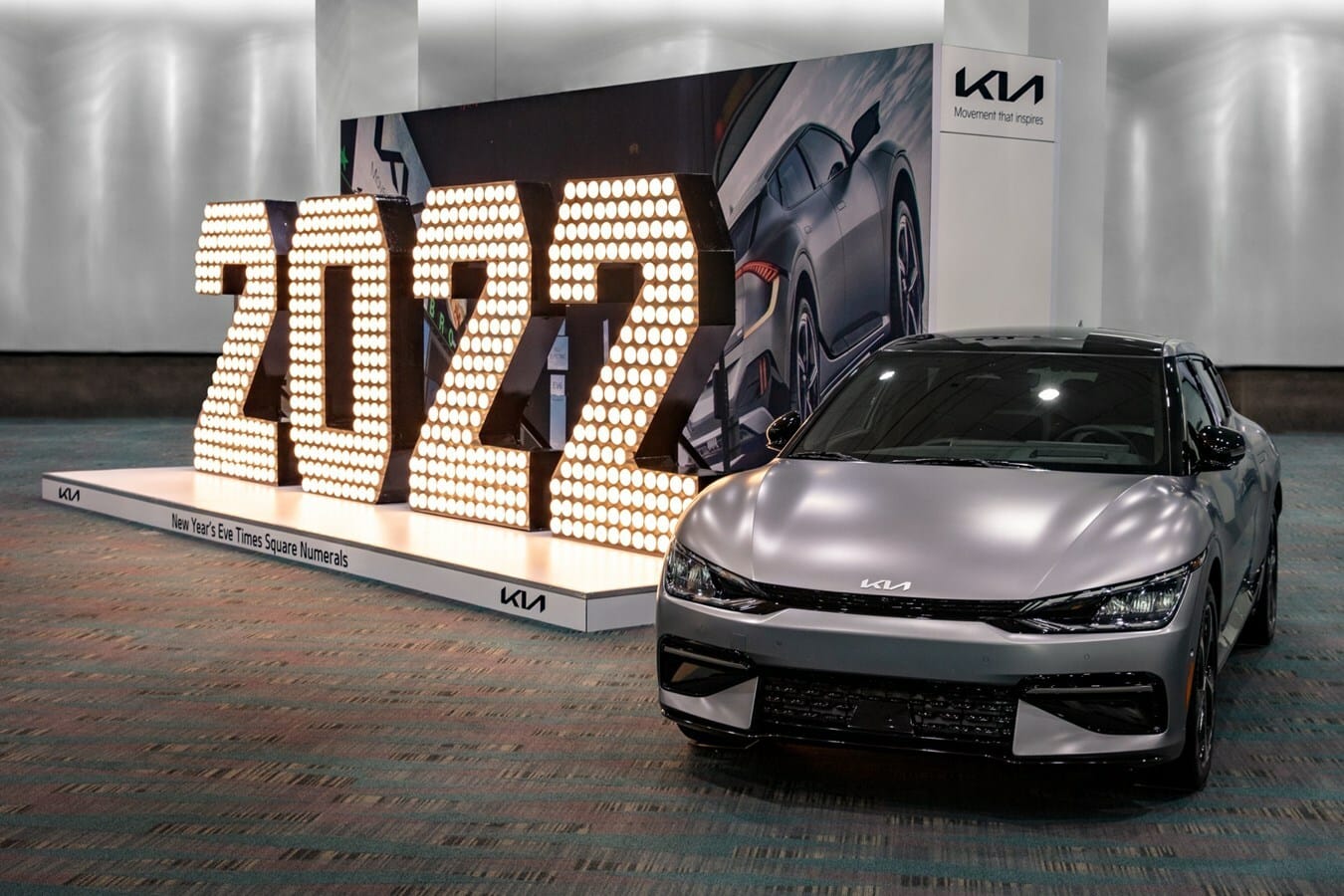 La voiture électrique, nouvelle star au salon de l'auto
