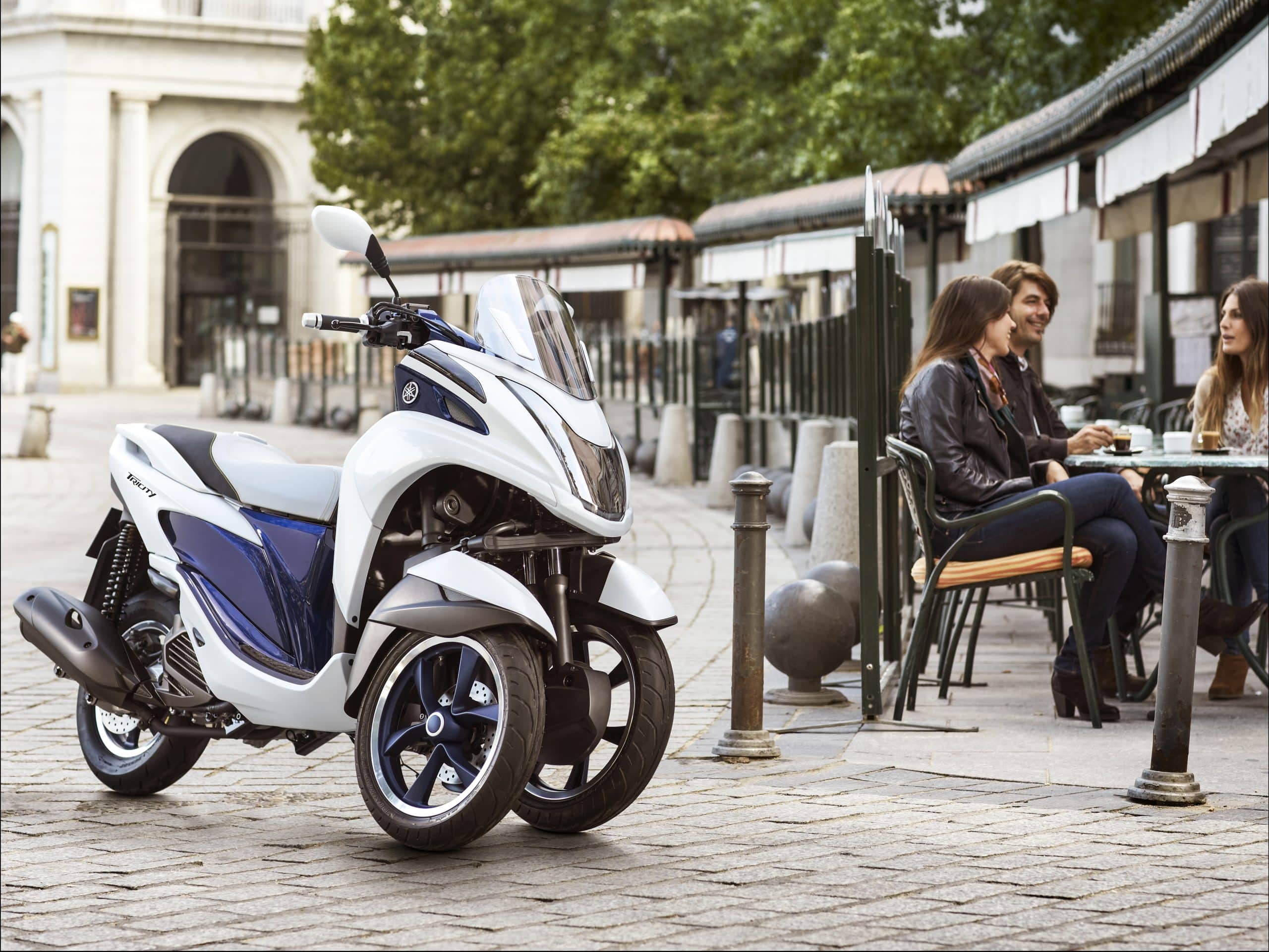 Quels sont les avantages et les inconvénients d'un scooter 3 roues