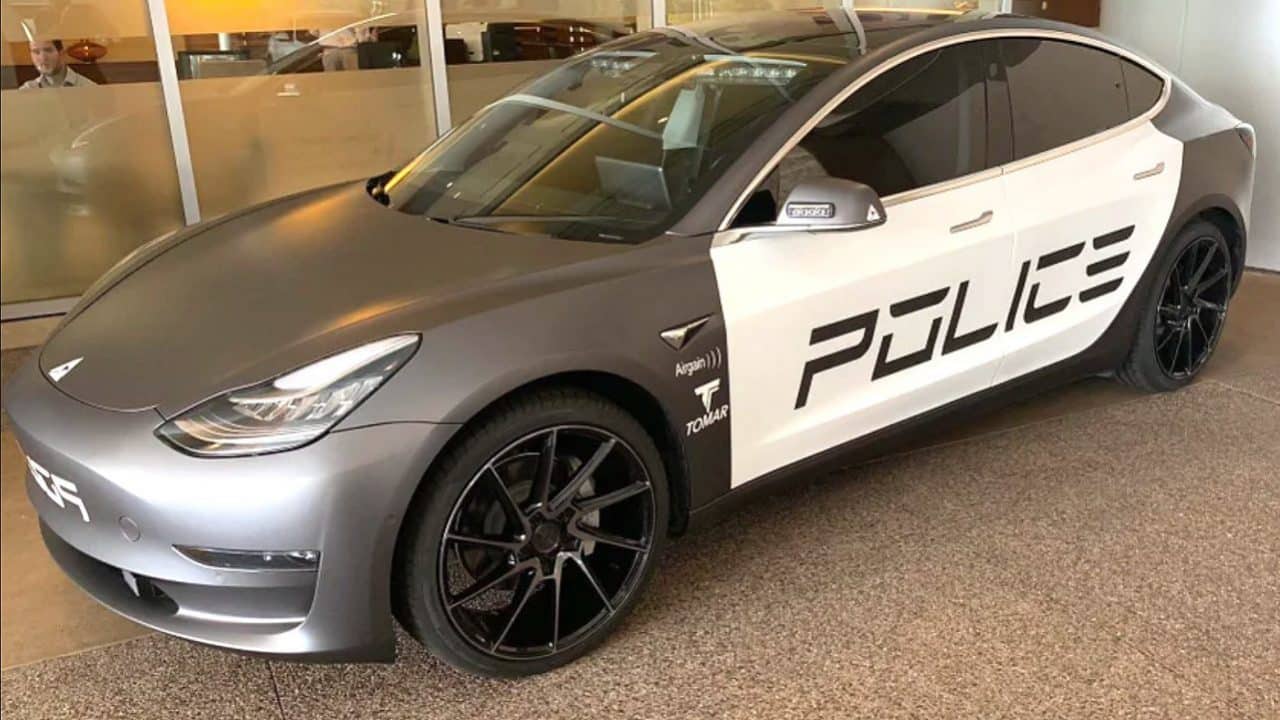 Tesla Model 3 : Quand la police se mets à l'électrique