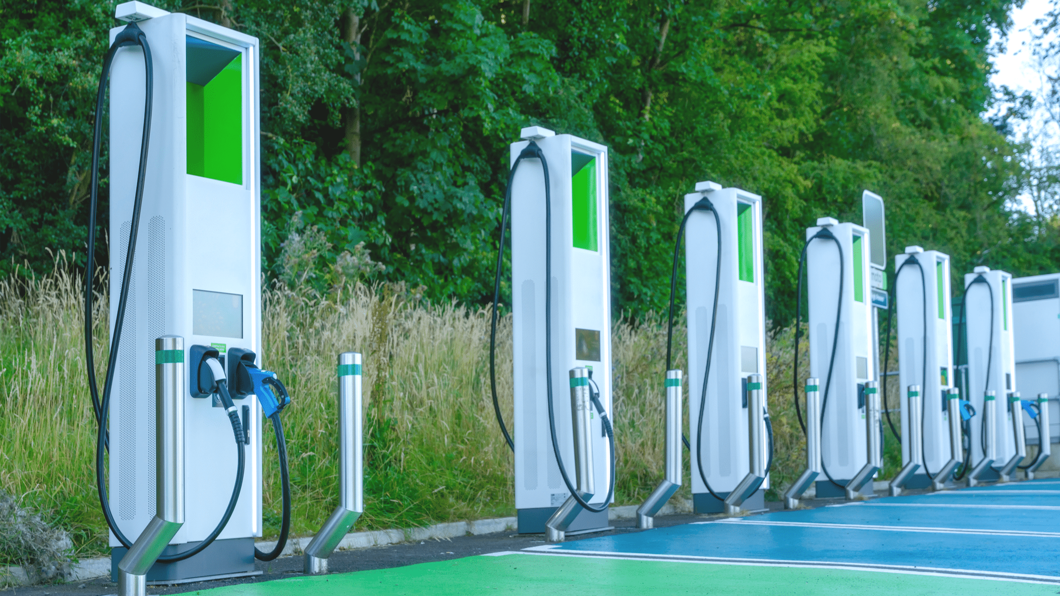 Les meilleurs réseaux de bornes de recharge en 2025 : Comparatif et perspectives