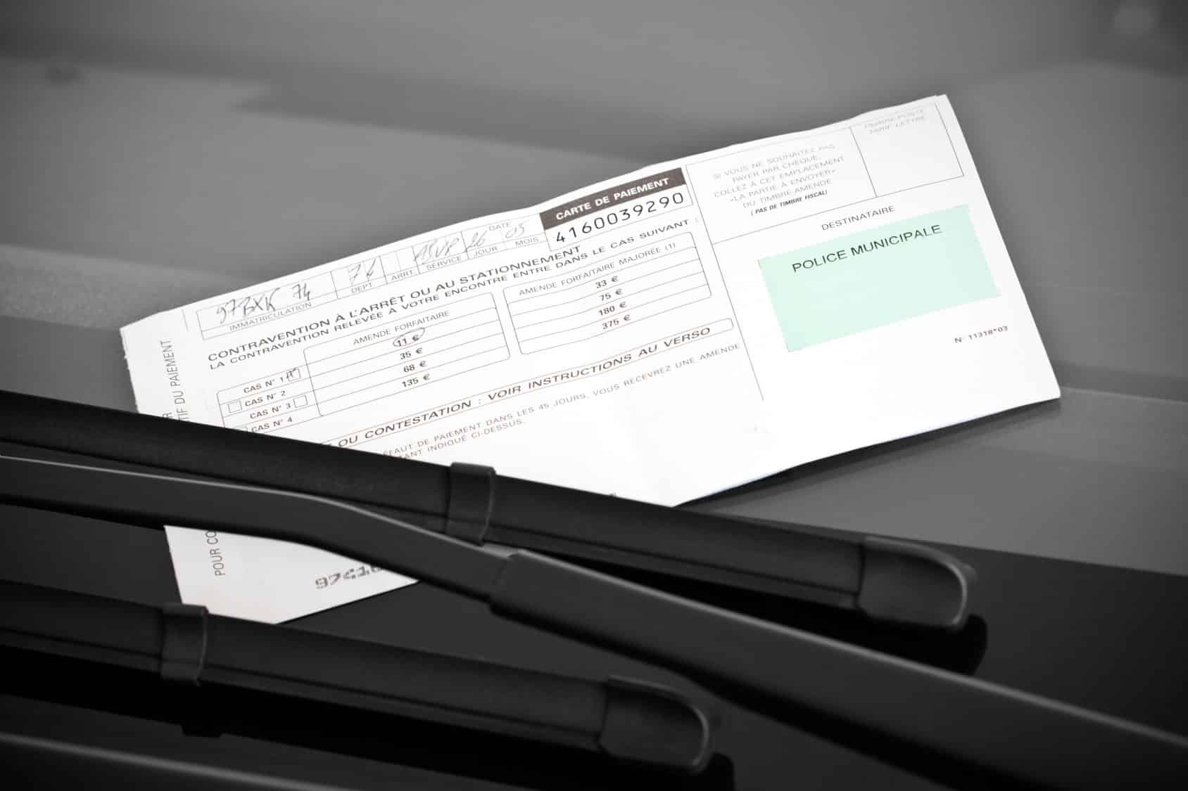 Voiture de location : qui paie la contravention ?