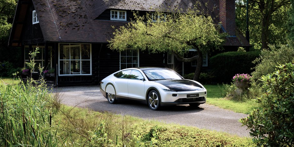 Voiture à panneau solaire ? On y vient !