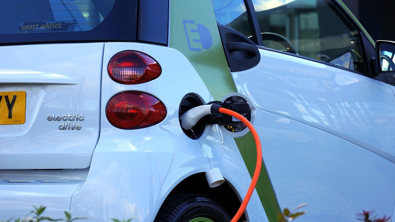 Gouvernement voiture électrique : les décisions pour le futur