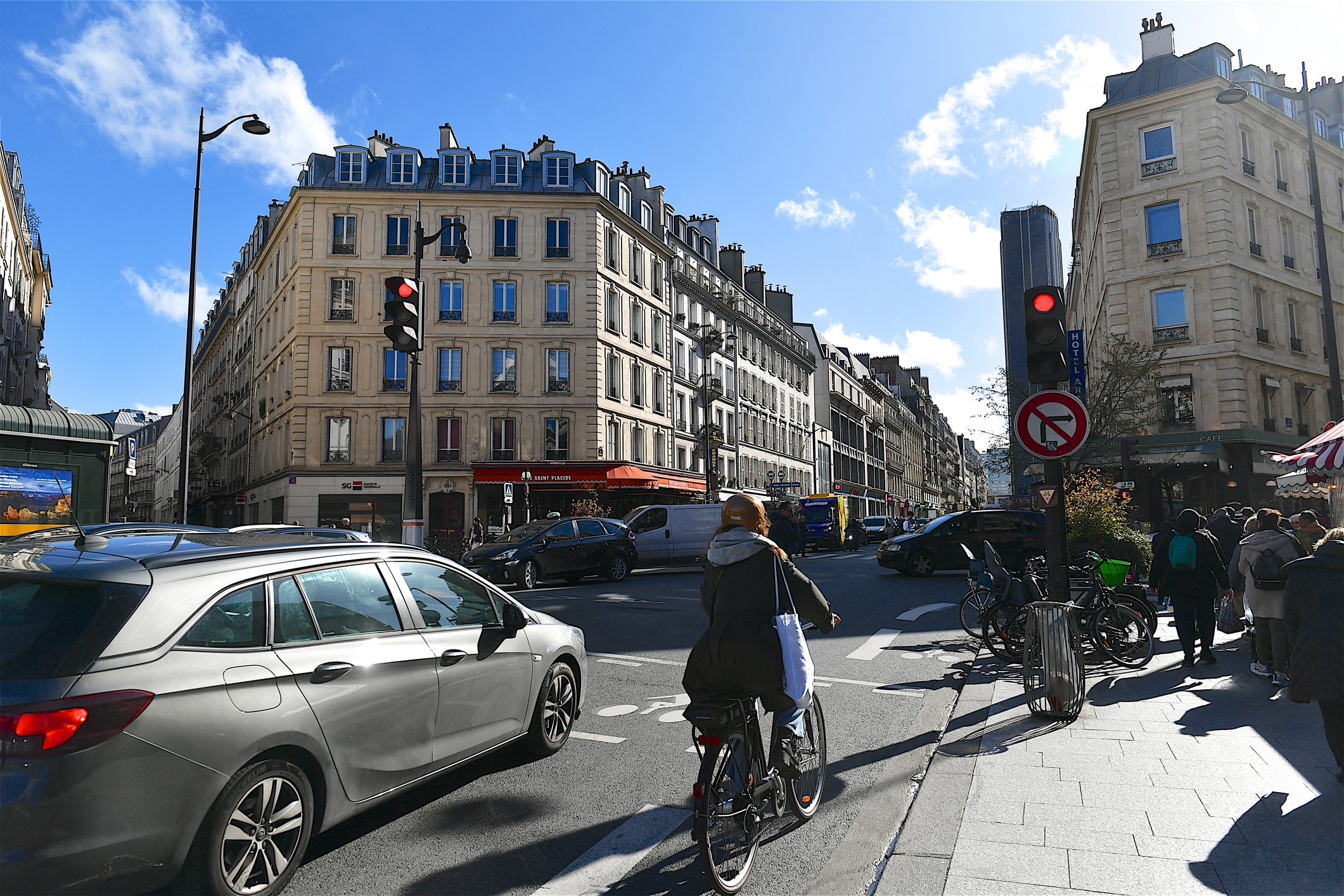 Voitures interdites dans Paris : Qui peut encore circuler dans la capitale ?