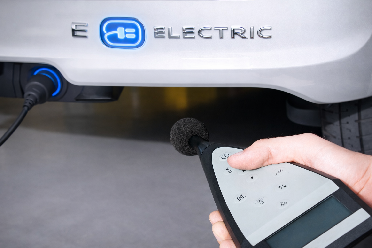 Bruit voiture électrique : que dit la réglementation européenne ?