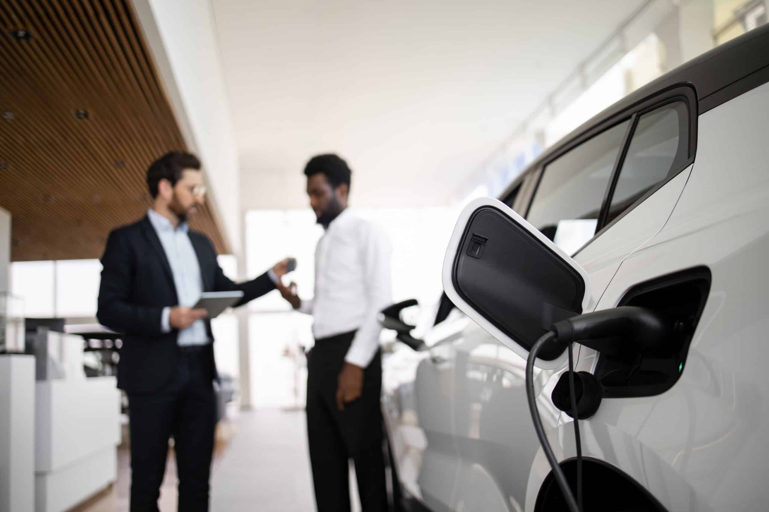 Comment choisir sa nouvelle voiture d'occasion garantie et bien équipée