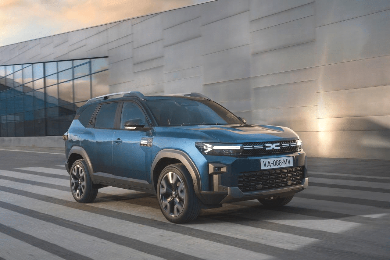 La Dacia Hybrid 4x4 2026 : l'avenir des SUV abordables