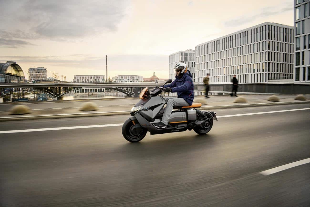 Comment souscrire une assurance pour scooter électrique ?