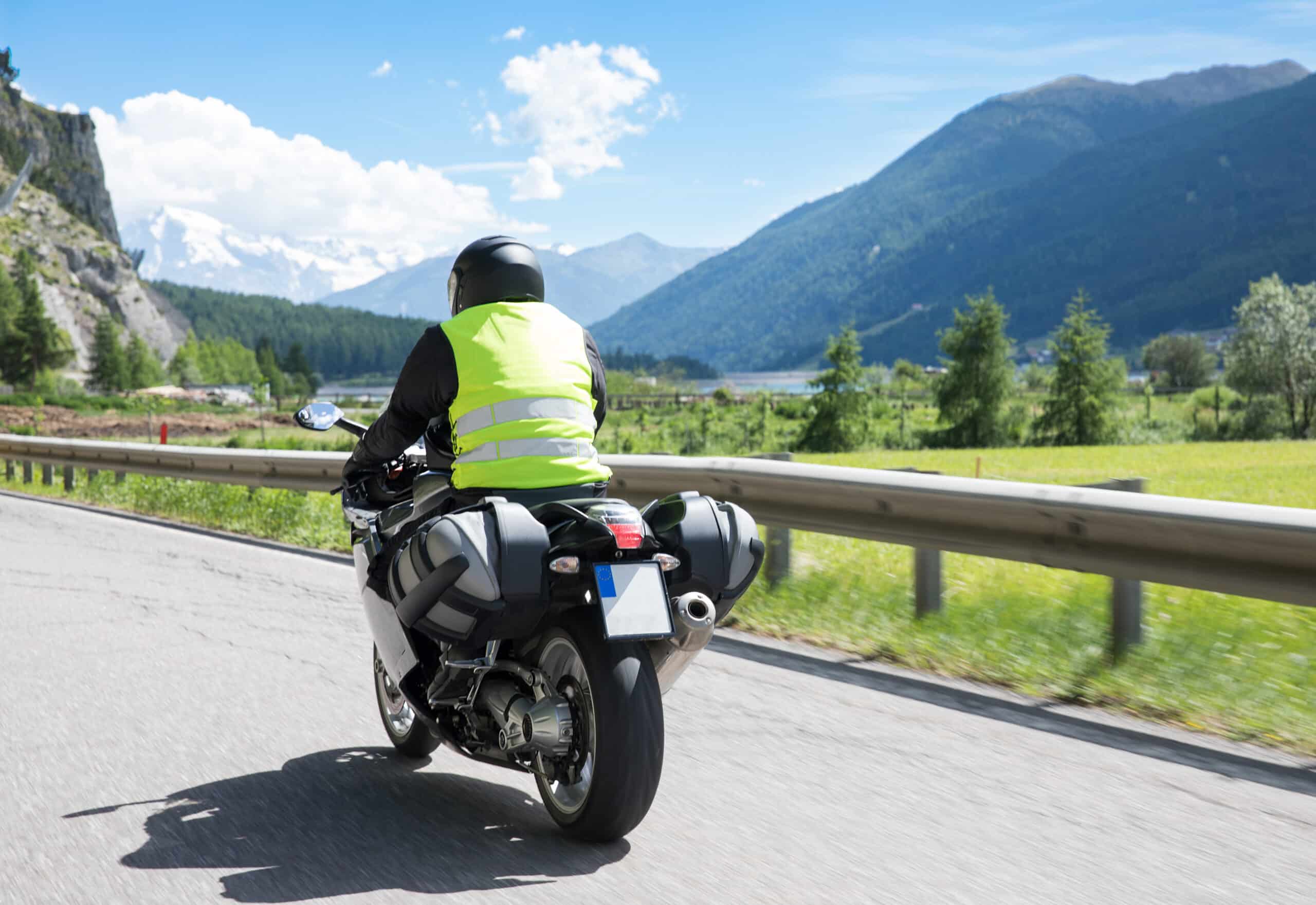Gilet réfléchissant moto : pourquoi il peut vous sauver la vie